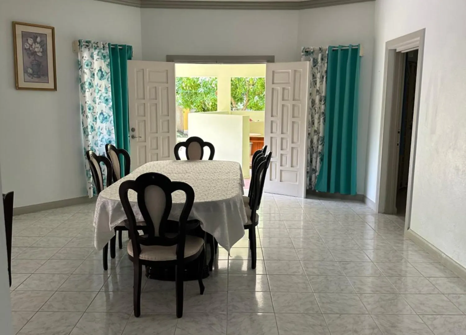 Evelyn Villa Tower Isle Jamaica