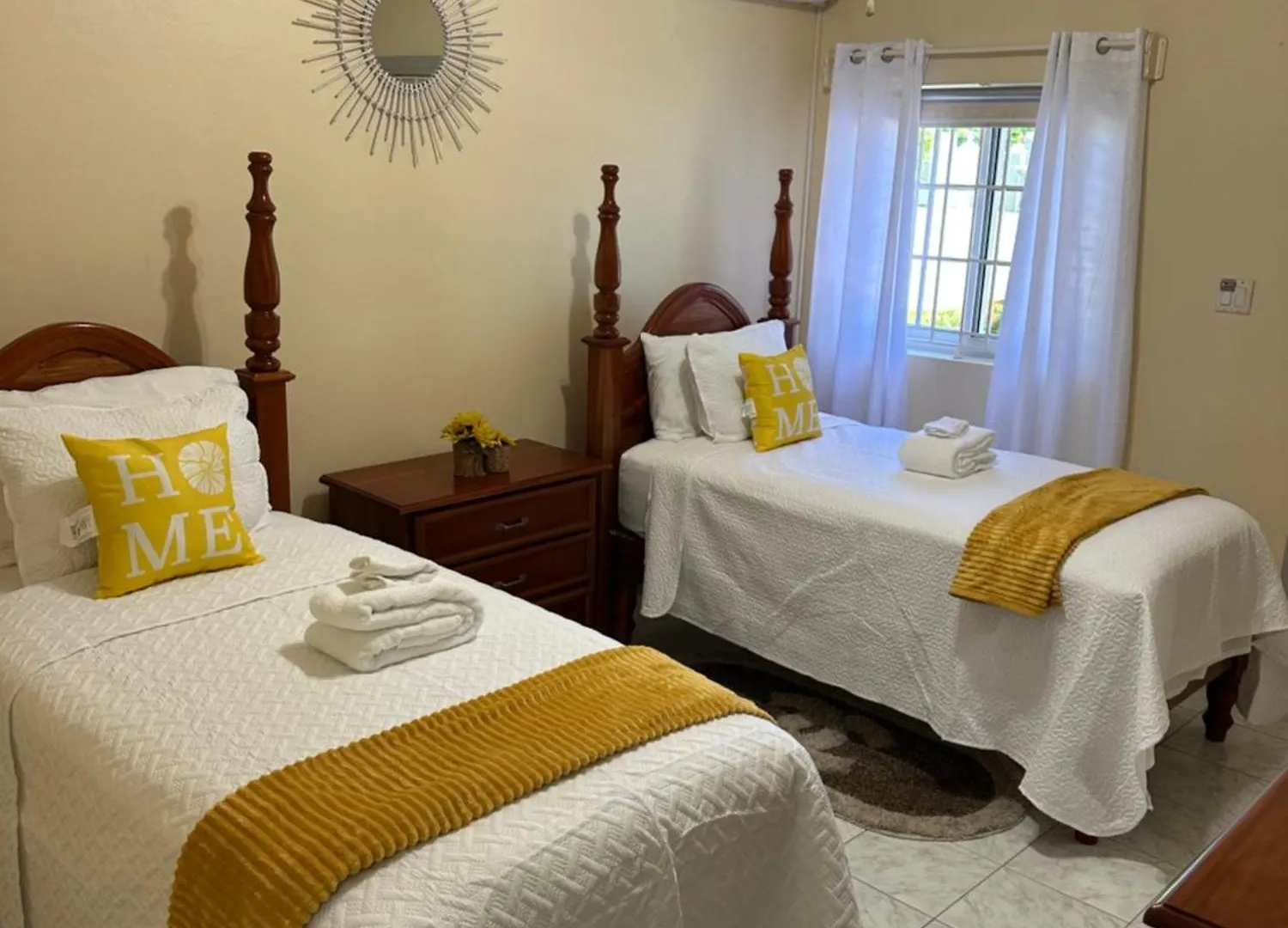 Evelyn Villa Tower Isle